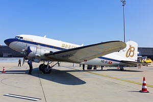 Breitling Jet Team Douglas DC-3 (C-47/53/117/Dakota) HB-IRJ