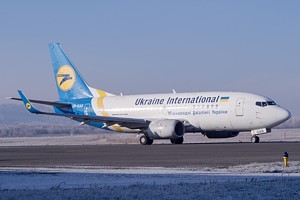 737-500 Ukraine International