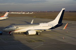  Boeing 737-700 PH-GOV