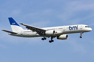 BMI B757-200 G-STRI_1