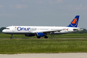 Onur Air A321 TC-OAE_1