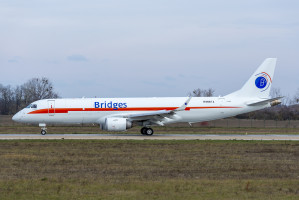  Embraer ERJ-190 N988TA