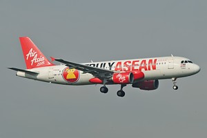 A320 Air Asia 9M-AFA_1
