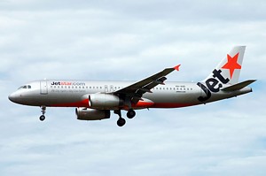 A320 Jetstar Airways VH-VQS_1