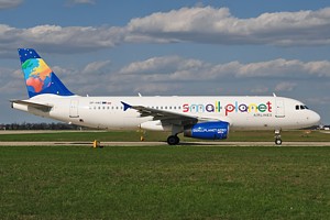 A320 Small Planet Polska SP-HAC_1