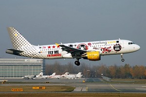 A320 Vueling Airlines EC-KDG_1