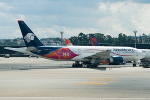 AeroMexico 777-200 
