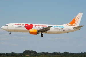 Air Horizont Boeing 737-400 9H-MPW