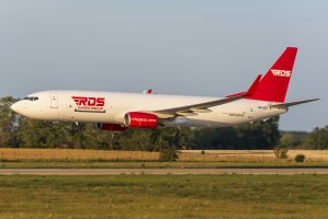 AirExplore Boeing 737-800 OM-EDA