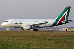 Alitalia Airbus A319 EI-IMB