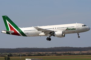 Alitalia Airbus A320 EI-DSV