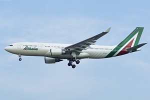 Alitalia Airbus A330-200 EI-EJK