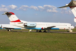Alliance Air Fokker 100 VH-UQB
