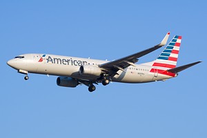 American Airlines Boeing 737-800 N337PJ