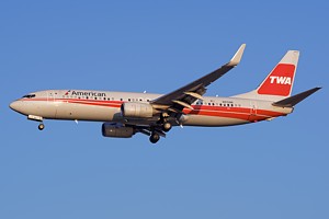 American Airlines Boeing 737-800 N915NN