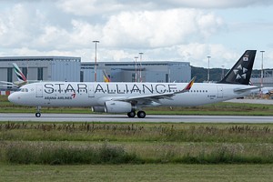 Asiana Airlines Airbus A321 D-AYAN