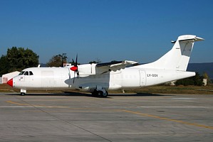 ATR42F Danu Oro Transportas LY-OOV_1