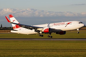 Austrian Airlines Boeing 767-300 OE-LAZ