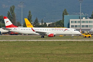 Austrian Airlines ERJ-195 OE-LWD