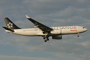Avianca_Star_Alliance_Airbus_A330_200