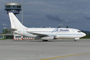 B737-200 Air Slovakia OM-RAN_1