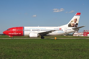 B737-300 Norwegian Air Shuttle LN-KKW_1