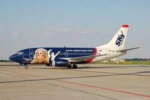 B737-500 SkyEurope OM-SEG_1