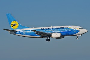B737-500 Ukraine International Airlines UR-GBC_1