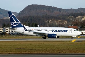 B737-700 Tarom YR-BGH_1