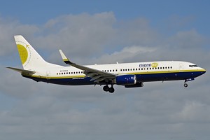 B737-800 Miami Air N739MA_1