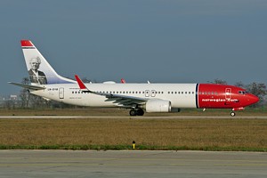 B737-800 Norwegian Air Shuttle LN-DYB_1