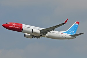 B737-800 Norwegian Air Shuttle LN-NGE_1