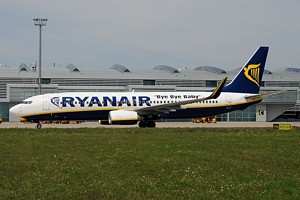 B737-800 Ryanair EI-DLN_1