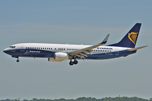 B737-800 Ryanair EI-DCL_1