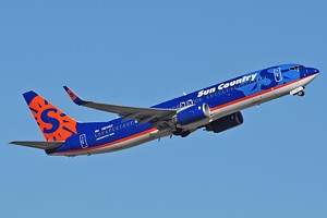 B737-800 Sun Country Airlines N814SY_1
