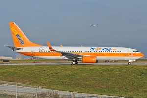B737-800 Sunwing Airlines C-FTLK_1