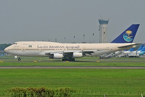 B747-300 Saudi Arabian Airlines HZ-AIM_1