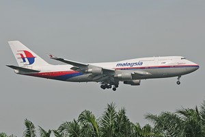 B747-400 Malaysia Airlines 9M-MPQ_1