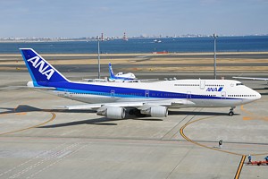 B747-400 ANA JA8099_1