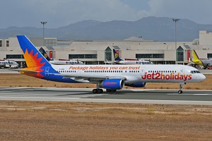 B757-200 Jet 2 G-LSAD_1