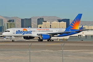 B757-200 Allegiant Air N903NV_1