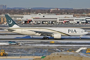 B777-200 Pakistan International Airlines AP-BGZ_1