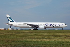 B777-300 Cathay Pacific Airways B-KPL_1