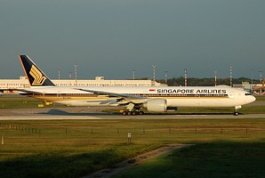 B777-300 Singapore Airlines 9V-SWL_1