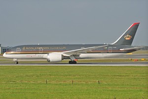 B787-8 Royal Jordanian JY-BAA_1
