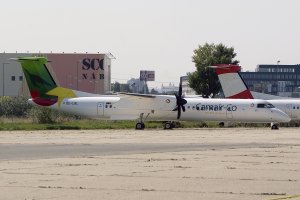 Comair De Havilland Canada DHC-8 Dash 8-Q400 oe-lgl