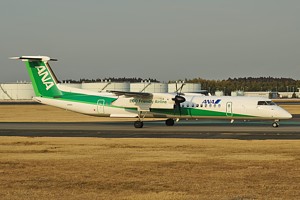 DHC8-400 ANA JA856A_1