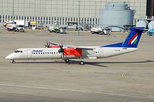 DHC8-400 Malev HA-LQD_1