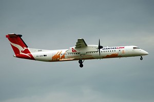 DHC8-400 QantasLink VH-QOV_1