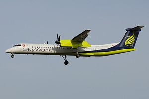 DHC8-400 SkyWork Airlines HB-JIK_1